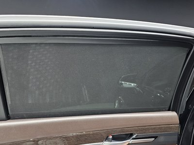 2021 Genesis G90 — миниатюра 37