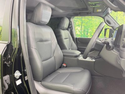 TOYOTA LAND CRUISER 250 - 8