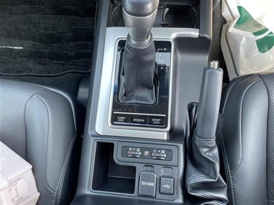 2022 Toyota LAND CRUISER PRADO 缩略图 23