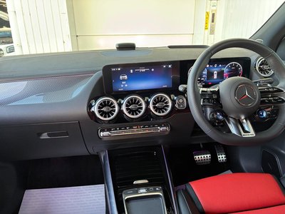 2025 Mercedes-BENZ GLA 照片 2