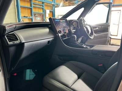 2026 Toyota ALPHARD — миниатюра 11
