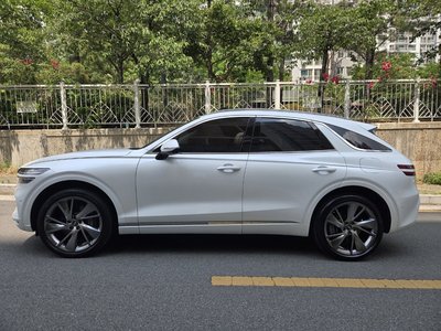 صورة 1 لـ 2021 Genesis GV70