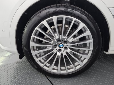 2025 BMW X7 照片 6