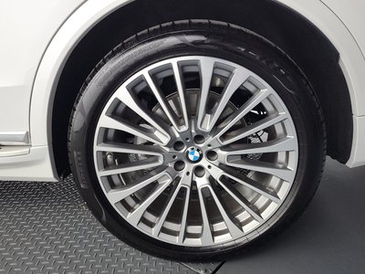 2025 BMW X7 照片 8