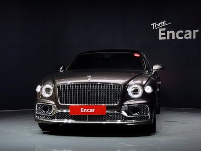 2022 Bentley FLYING SPUR photo 2