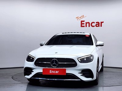 MERCEDES-BENZ E-CLASS - 2