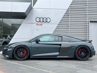 AUDI R8 - 4