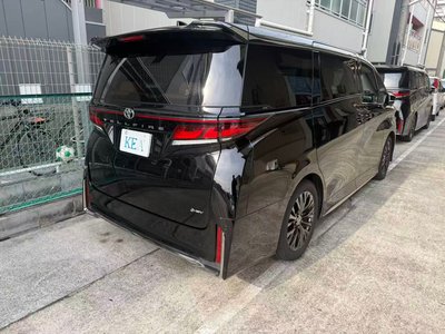 TOYOTA VELLFIRE - 2