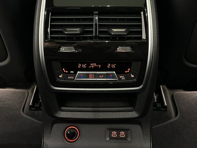 2025 BMW X7 缩略图 49