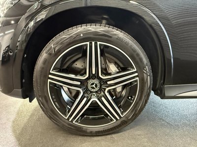 MERCEDES-BENZ GLC - 10