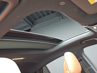 2025 Mercedes-BENZ GLC — миниатюра 19