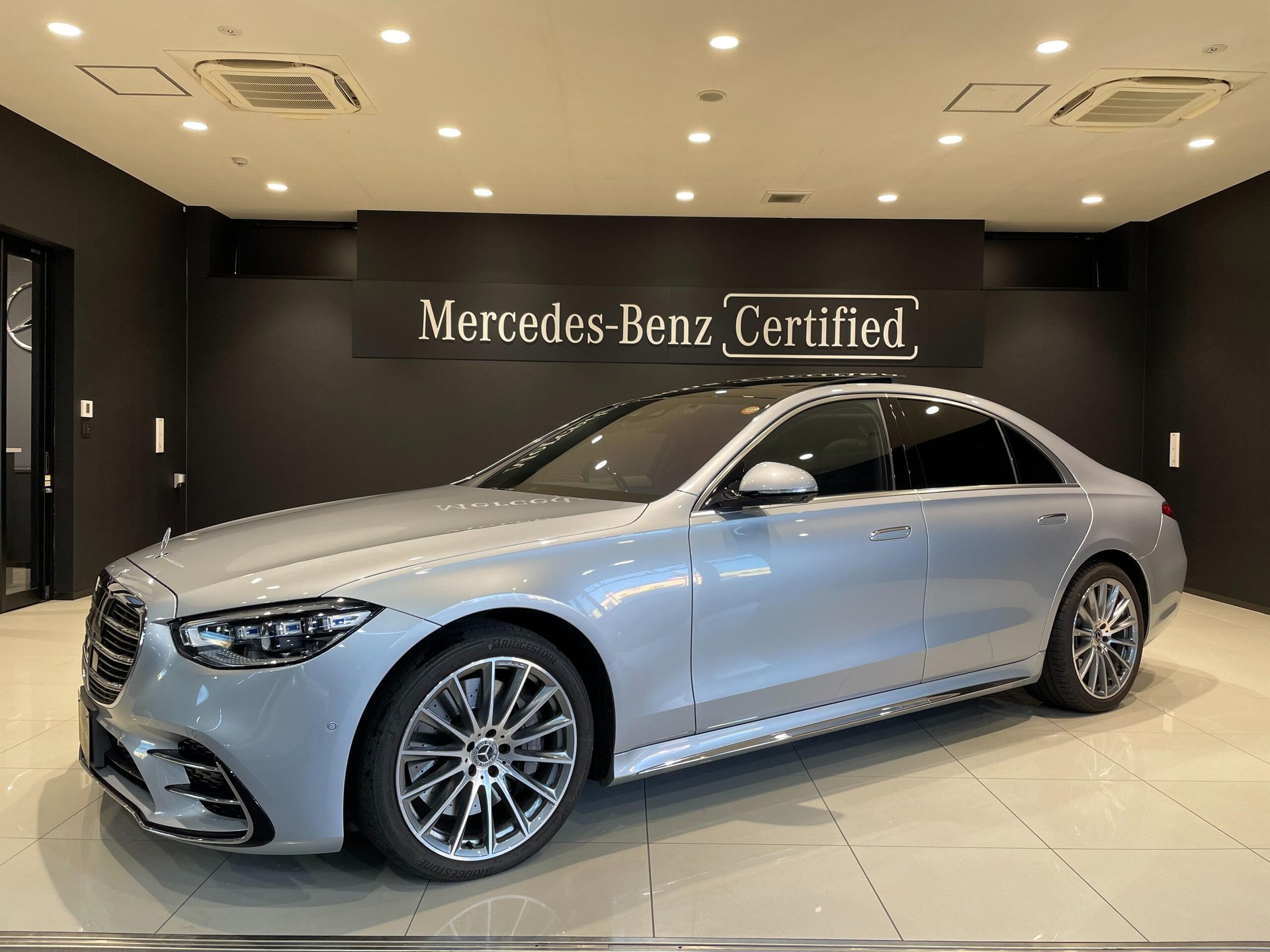 MERCEDES-BENZ S-CLASS - View 1