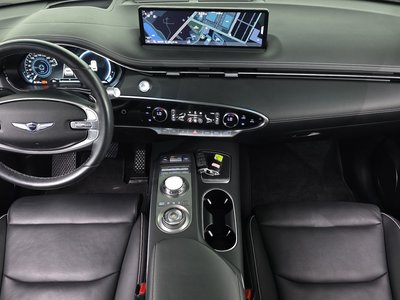 صورة 5 لـ 2021 Genesis GV70