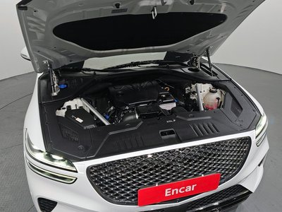 صورة 7 لـ 2022 Genesis GV70