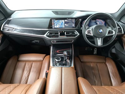 BMW X7 - 8