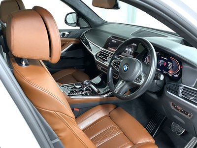 BMW X7 - 9