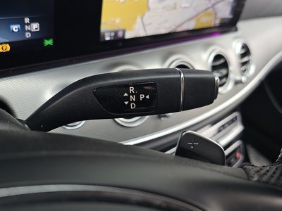 MERCEDES-BENZ E-CLASS - 9