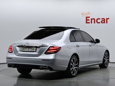 MERCEDES-BENZ E-CLASS - 5