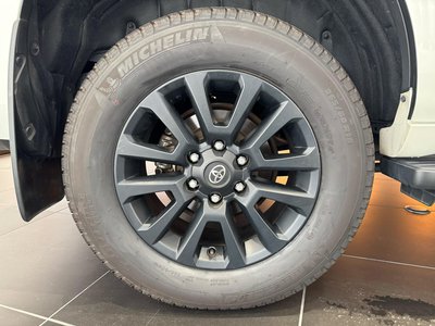 TOYOTA LAND CRUISER PRADO - 8