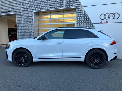 AUDI Q8 - 7