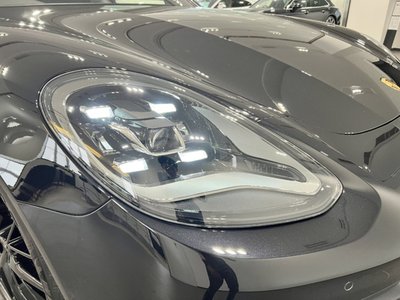 2021 Porsche PANAMERA photo 5