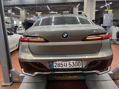 BMW 7 SERIES - 3