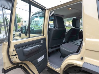 2025 Toyota LAND CRUISER 70 — миниатюра 55