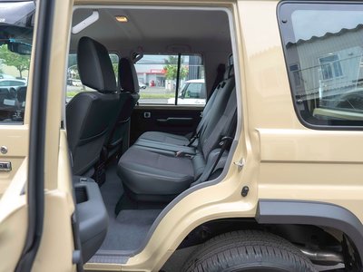 2025 Toyota LAND CRUISER 70 — миниатюра 54