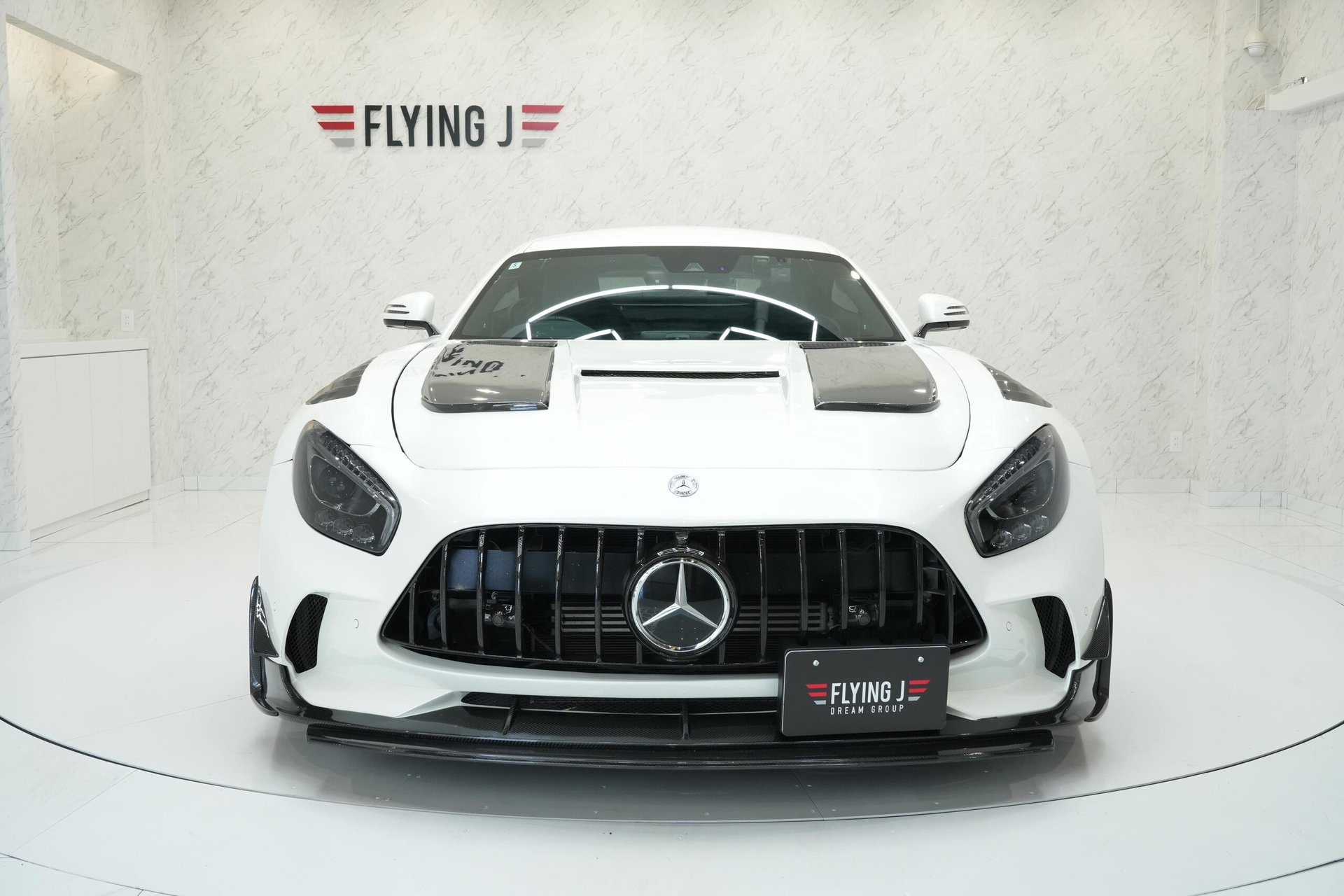 MERCEDES-BENZ GT AMG - View 1