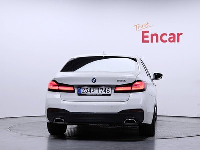 BMW 5 SERIES - 4