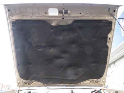 TOYOTA LAND CRUISER 70 - 8