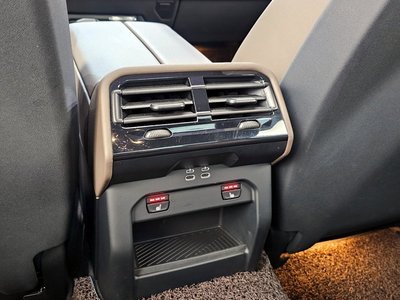 2024 BMW 5 SERIES — миниатюра 23