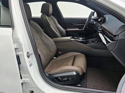 2024 BMW 5 SERIES — миниатюра 16