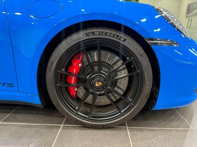 PORSCHE 911 - 4
