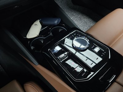 2023 BMW 5 SERIES 缩略图 12