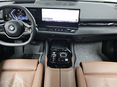 2023 BMW 5 SERIES 照片 5