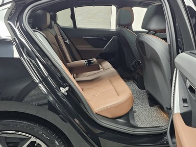 2023 BMW 5 SERIES 缩略图 17