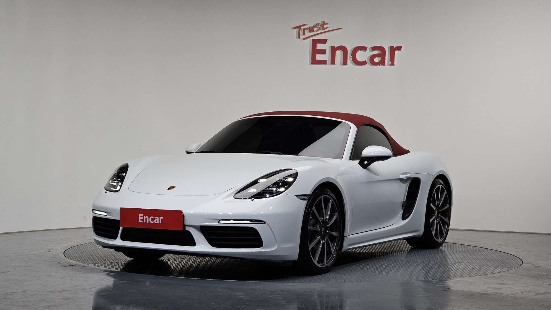 PORSCHE 718 BOXSTER - View 1