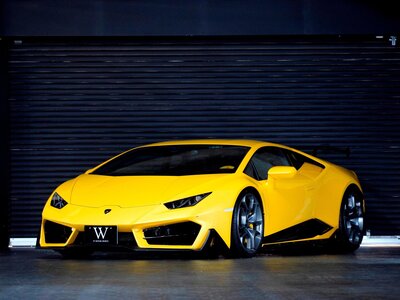 LAMBORGHINI HURACAN