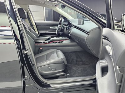 2021 Genesis GV70 — миниатюра 11