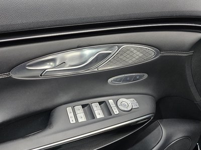 2021 Genesis GV70 — миниатюра 16