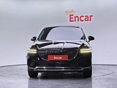 صورة 2 لـ 2021 GENESIS GV70