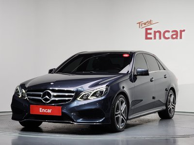 MERCEDES-BENZ E-CLASS - 1