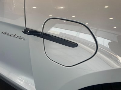 2024 Porsche TAYCAN 缩略图 16