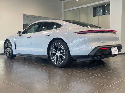 2024 Porsche TAYCAN 照片 7