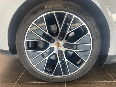 2024 Porsche TAYCAN 缩略图 27