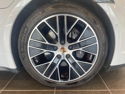 2024 Porsche TAYCAN 缩略图 26