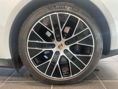 2024 Porsche TAYCAN 缩略图 25