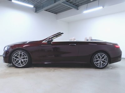 MERCEDES-BENZ E-CLASS - 4