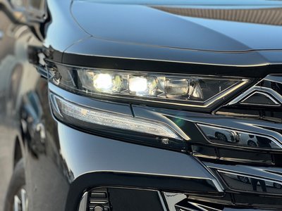 TOYOTA VELLFIRE - 10